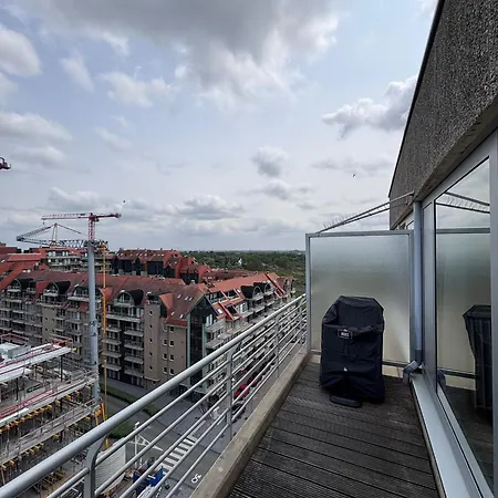 At Sea 니우포르트