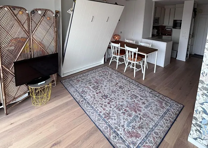 아파트 At Sea 니우포르트